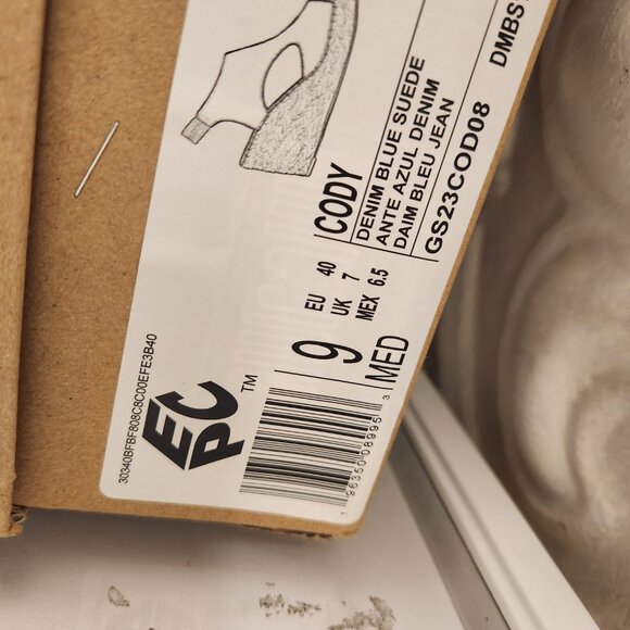 Gentle Souls " Cody" Denim Blue Suede" Wedge Sandals. NIB. Size 9 - Picture 3 of 10